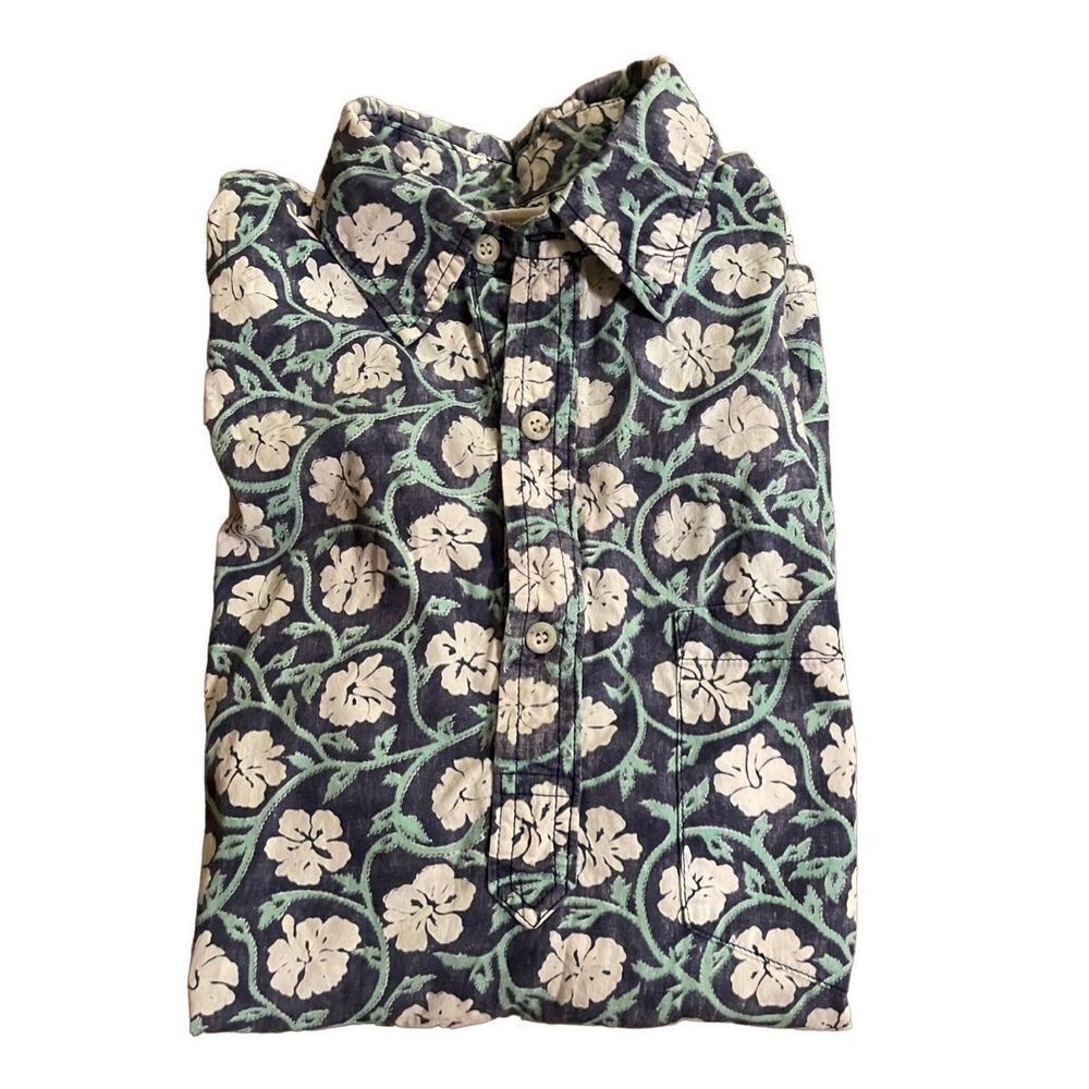 Vintage Go Barefoot Hawaiian Floral Collared Button Down (Sz M)